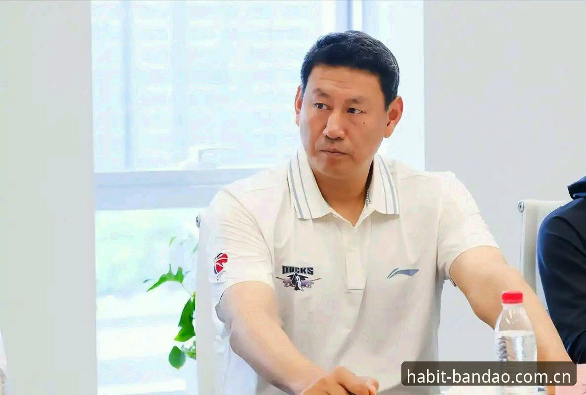 半岛官网入口网页版中国安卓版下载手机版 李楠接手北京男篮的4个必知细节:从顾问到主帅,他凭什么?